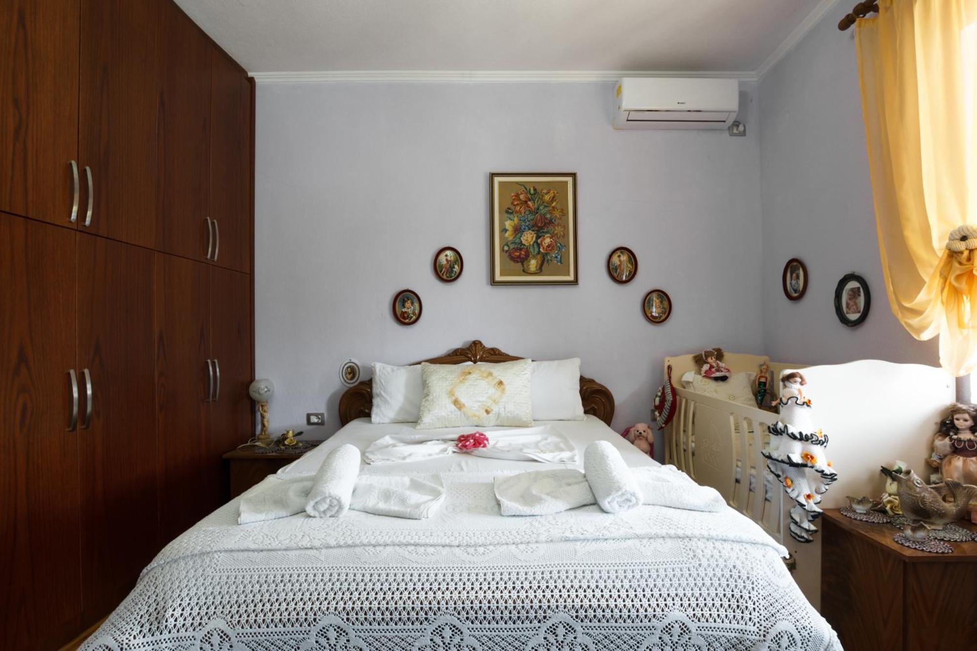 Leka GuestHouse Gjirokastër Extérieur photo